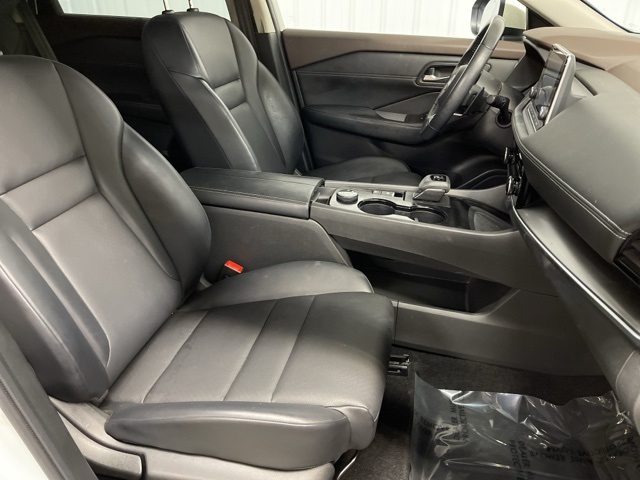 2022 Nissan Rogue SV photo 20