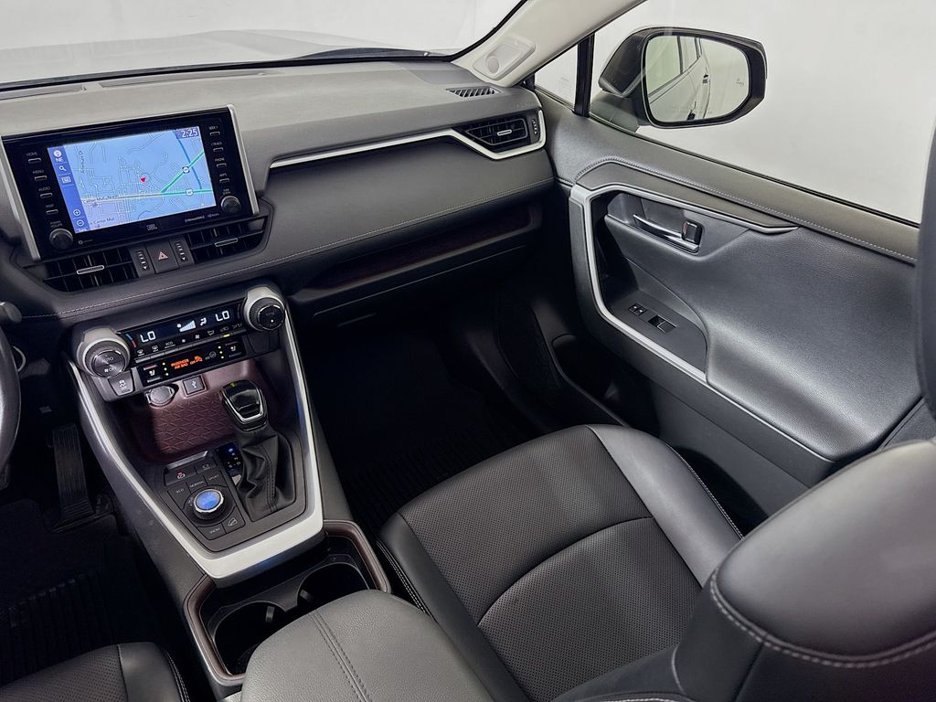 2021 Toyota RAV4 Limited photo 23