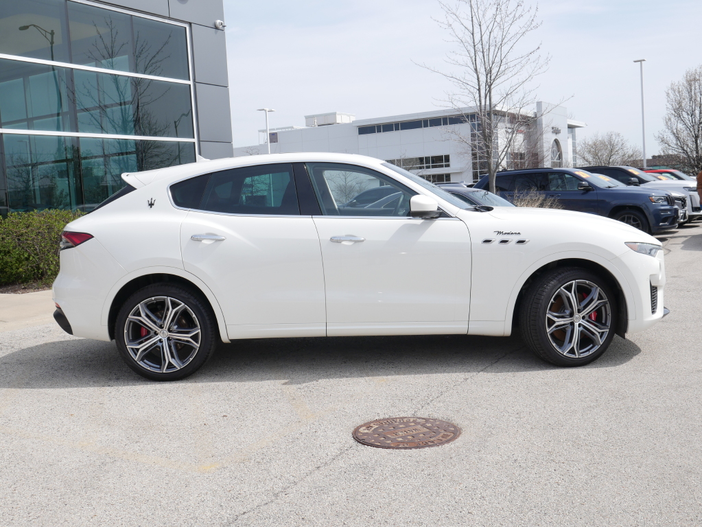 2023 Maserati Levante Modena photo 6