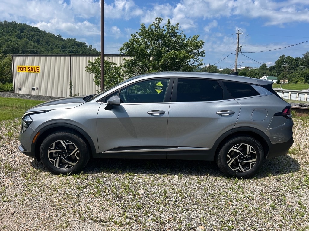 2023 Kia Sportage LX photo 4