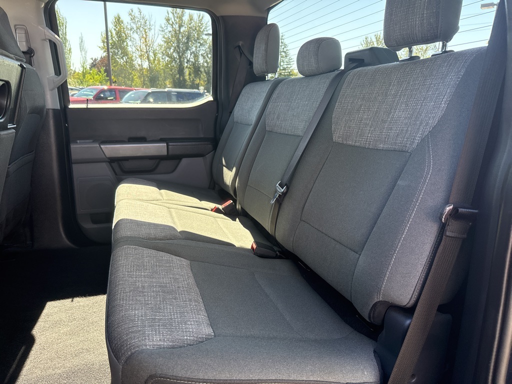2023 Ford F-150 XLT photo 17