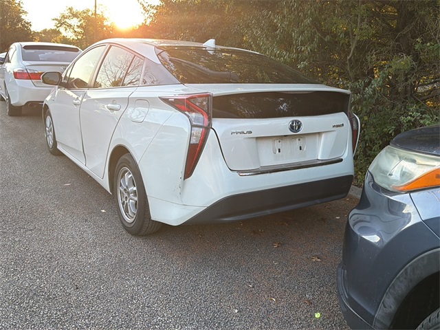 2016 Toyota Prius Two photo 2