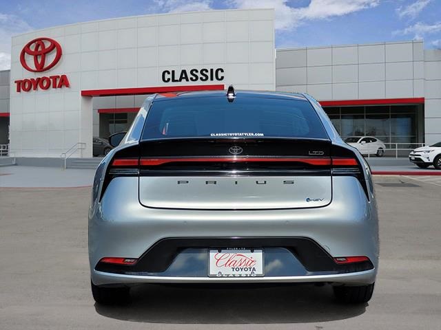 2024 Toyota Prius Limited photo 5
