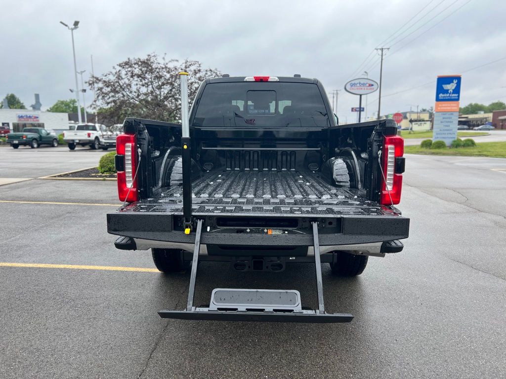 2025 Ford F-250 Lariat photo 45