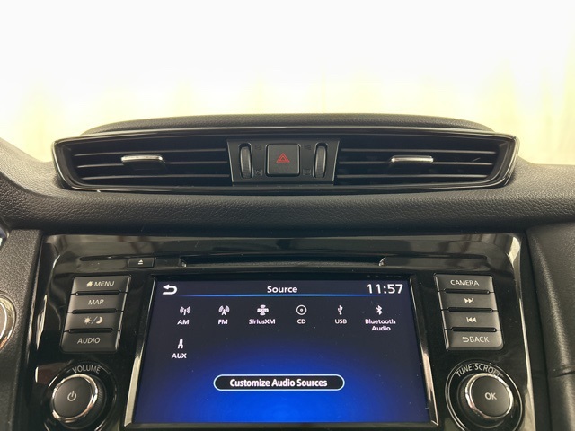 2018 Nissan Rogue SV photo 14