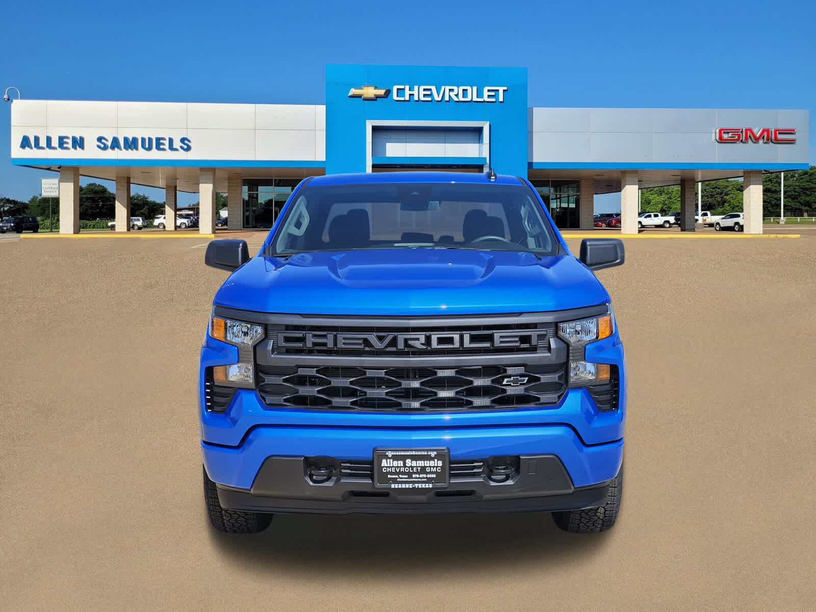 2025 Chevrolet Silverado 1500 Custom photo 2