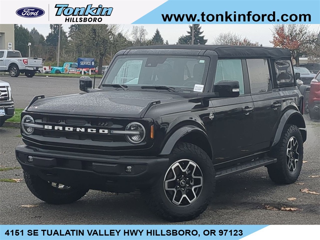 2023 Ford Bronco 4-Door Outer Banks's photo