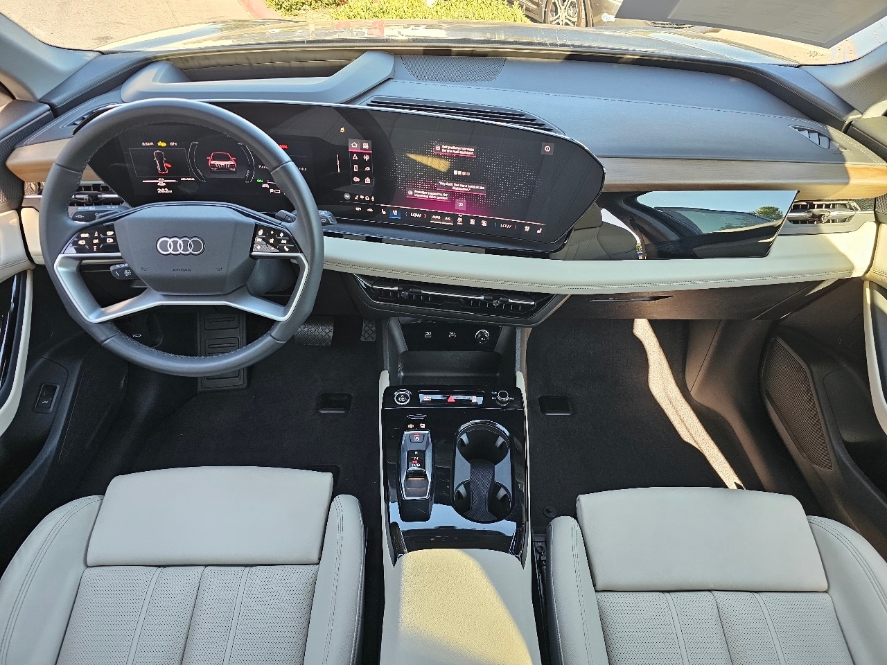 2025 Audi Q6 E-tron Premium Plus photo 4