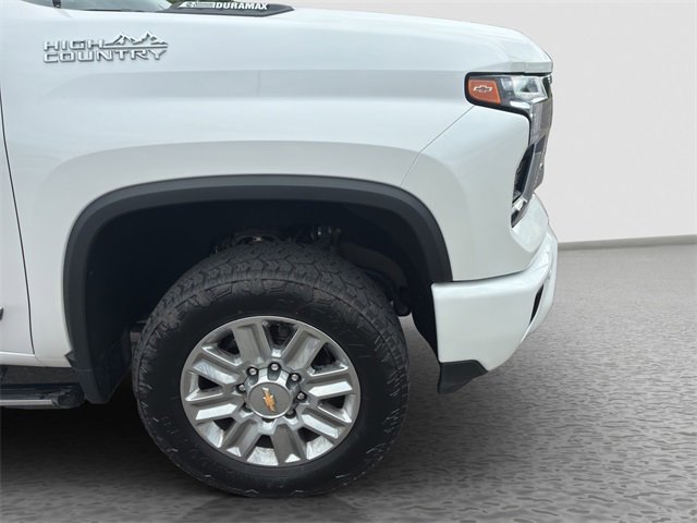 2024 Chevrolet Silverado High Country photo 18