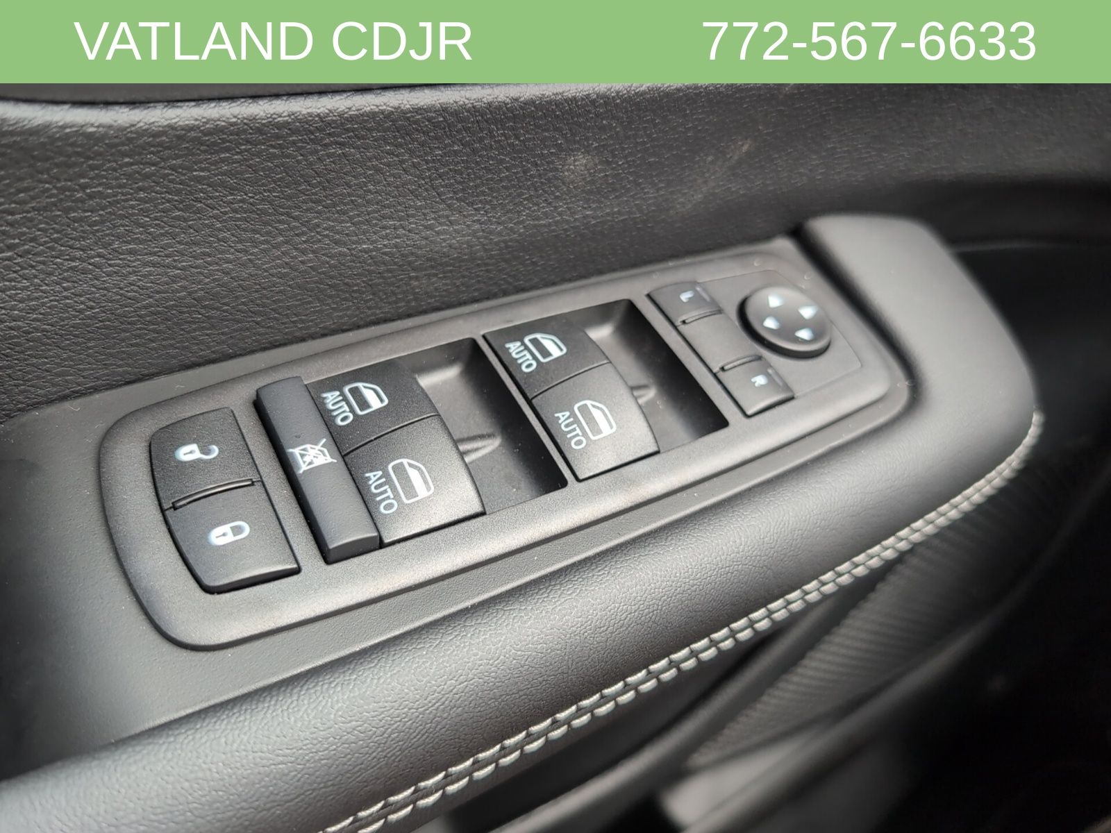 2026 Chrysler Pacifica photo 13