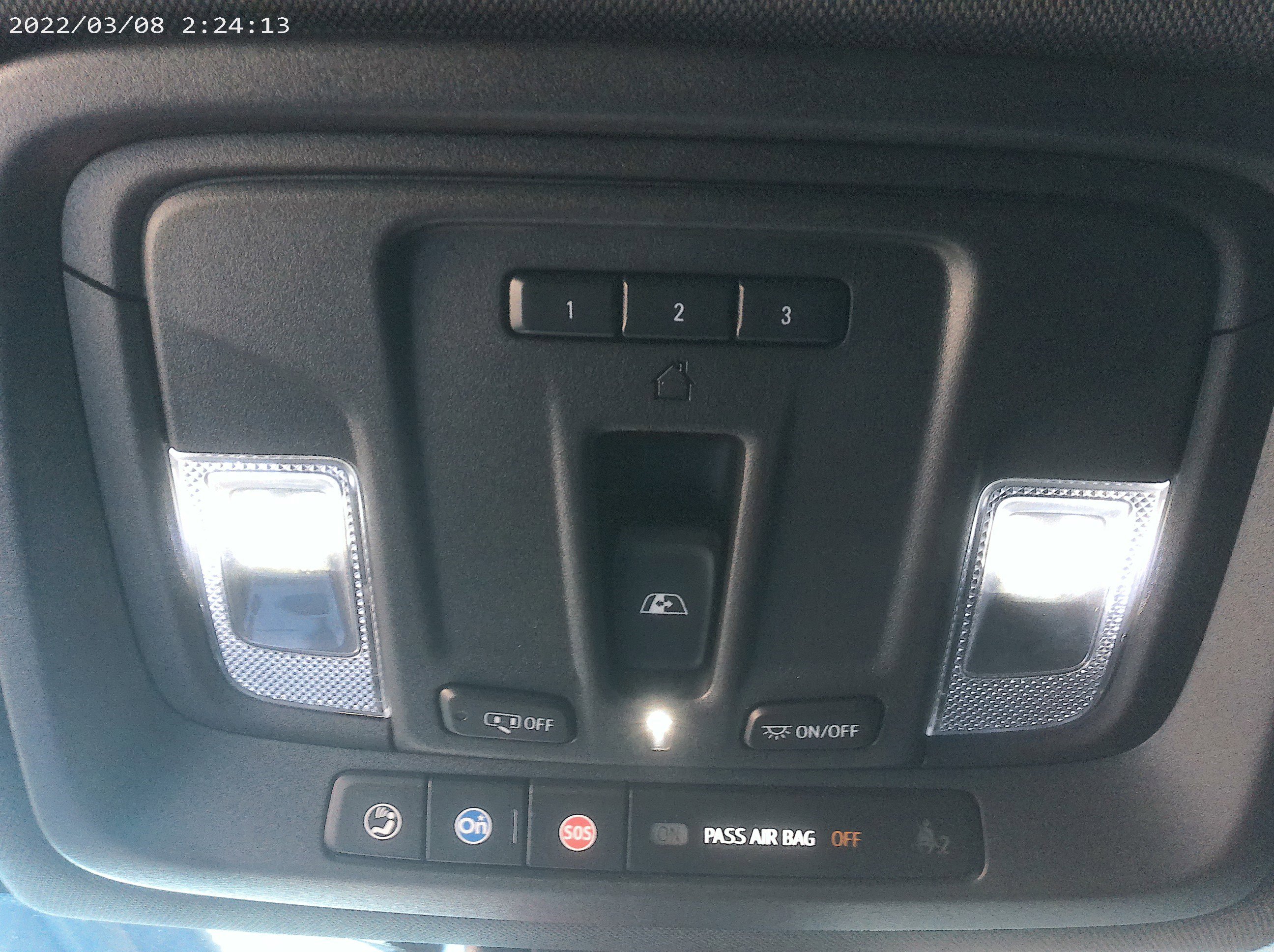 2020 Chevrolet Silverado 3500HD High Country photo 22