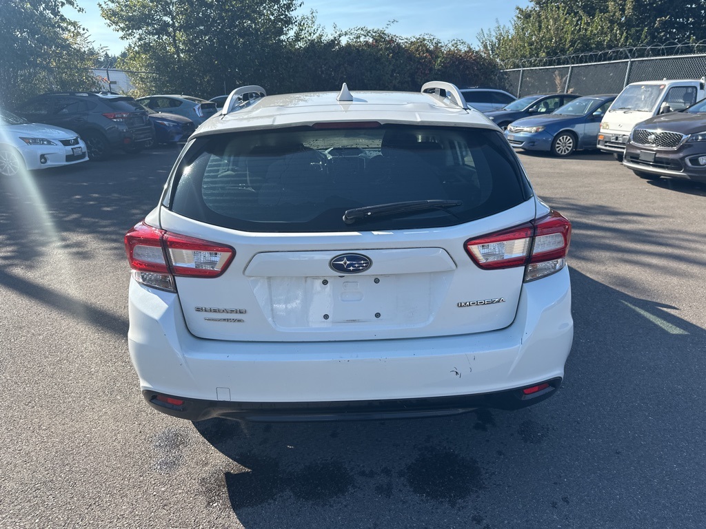2019 Subaru Impreza 2.0i Premium photo 3