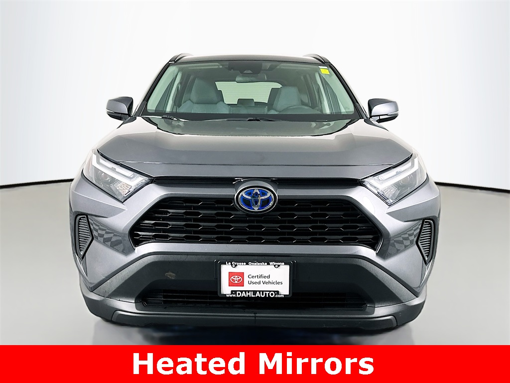 2022 Toyota RAV4 Hybrid XLE photo 3