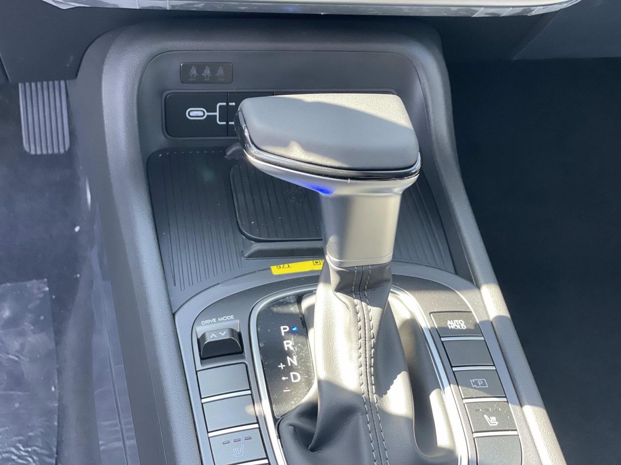 2026 Hyundai Kona SEL photo 12