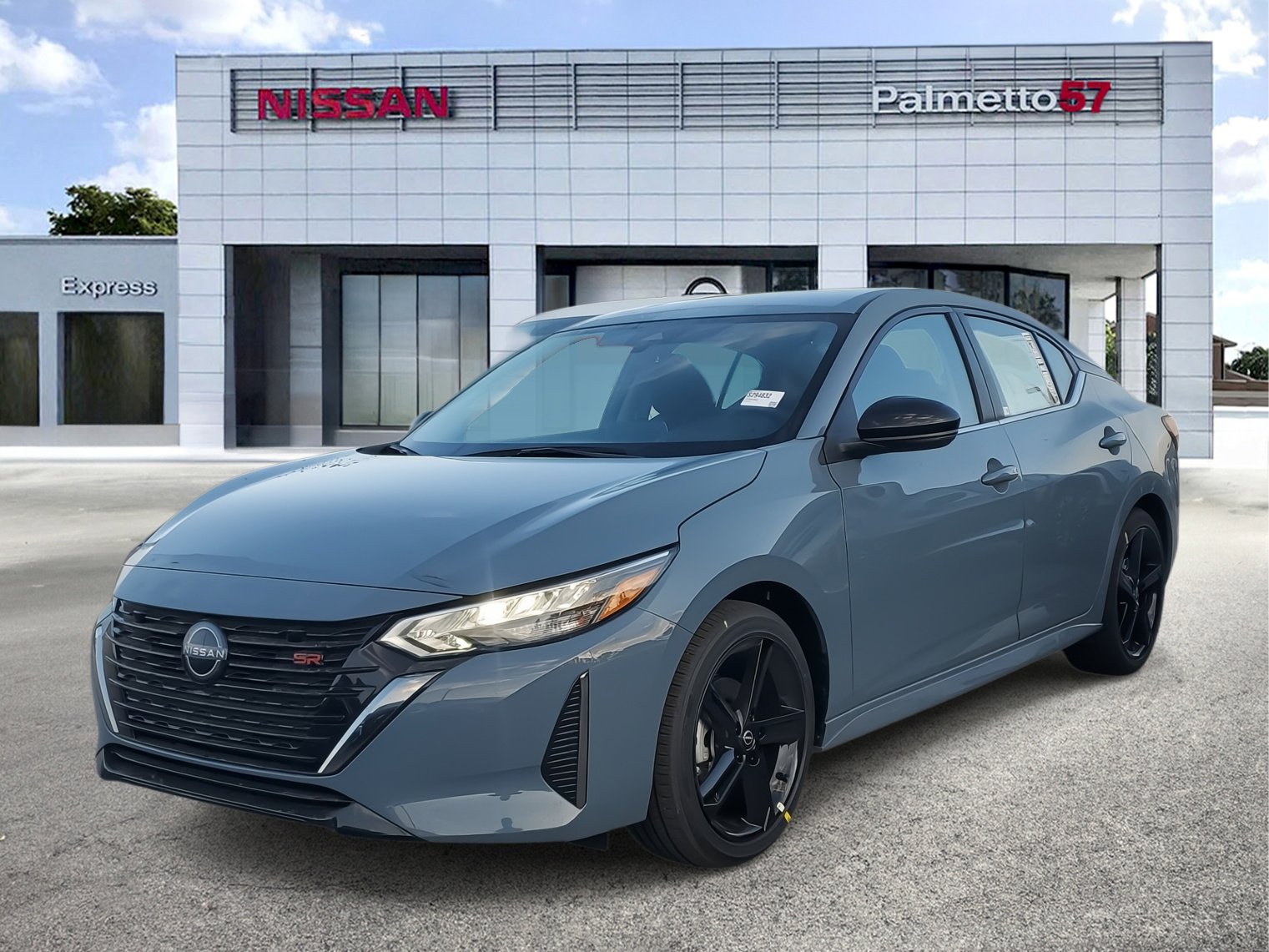 2025 Nissan Sentra SR photo 3