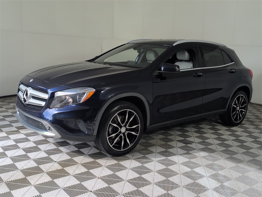 2017 Mercedes Benz GLA 250 photo 3