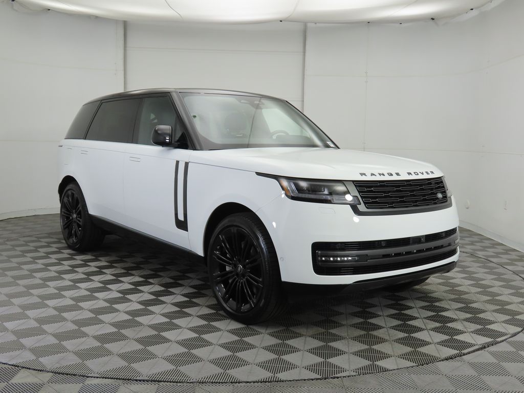 2025 Land Rover Range Rover SE photo 2