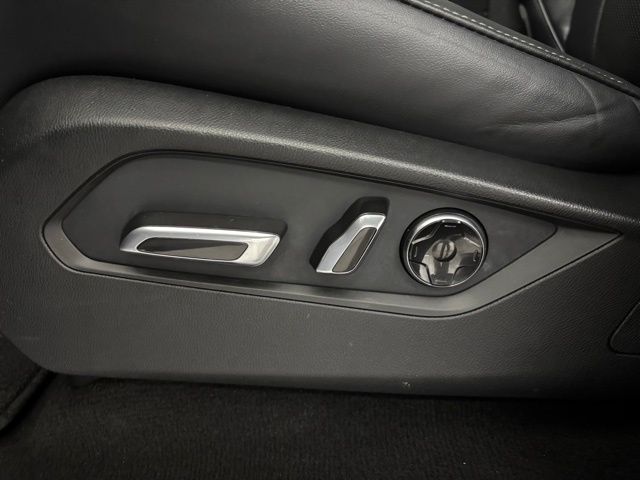 2022 Acura MDX Technology SH-AWD photo 10