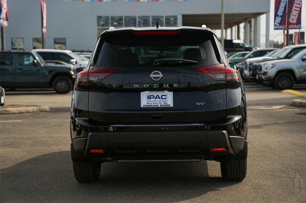 2024 Nissan Rogue SV photo 6