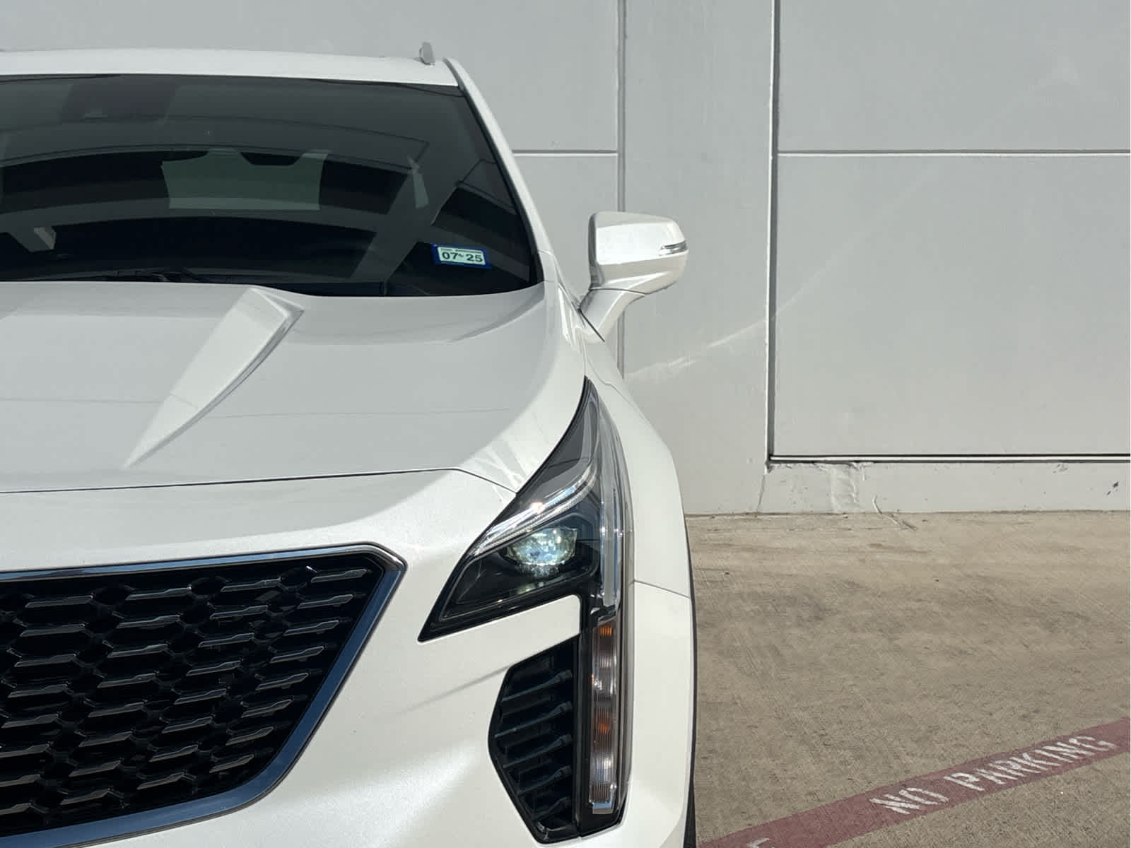 2023 Cadillac XT4 Premium Luxury photo 6