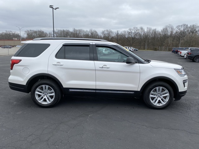 2018 Ford Explorer XLT photo 2