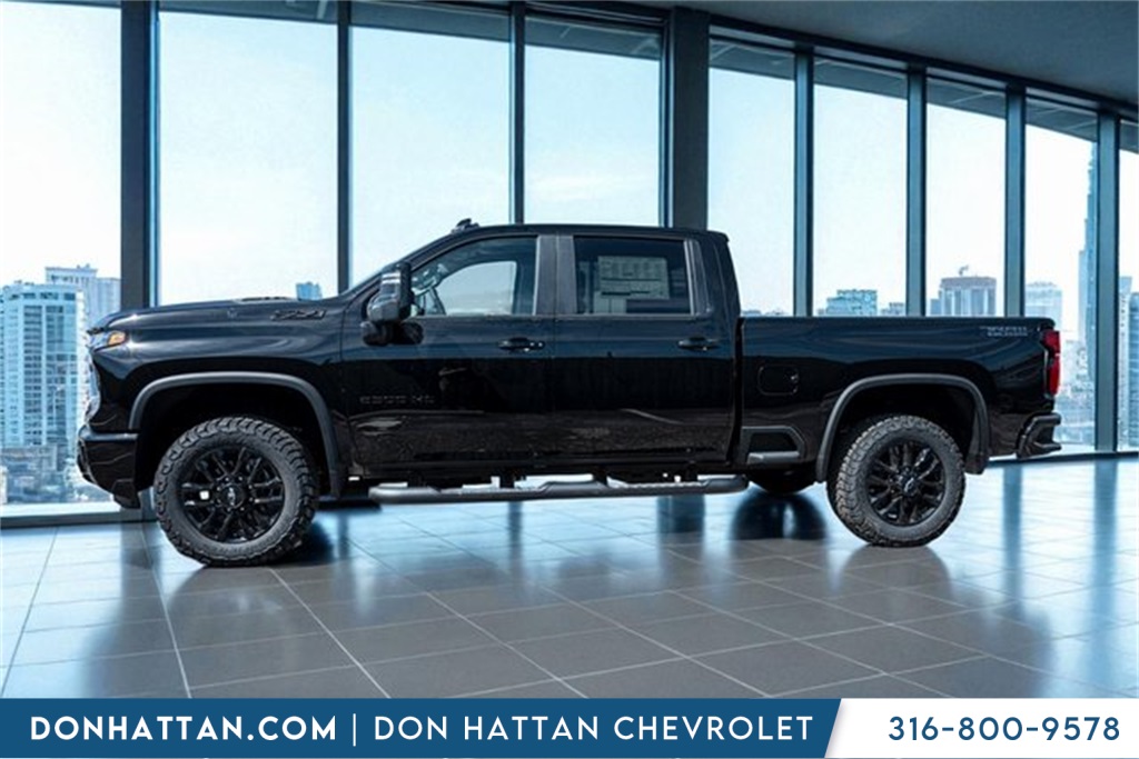 2026 Chevrolet Silverado 2500HD LT photo 2
