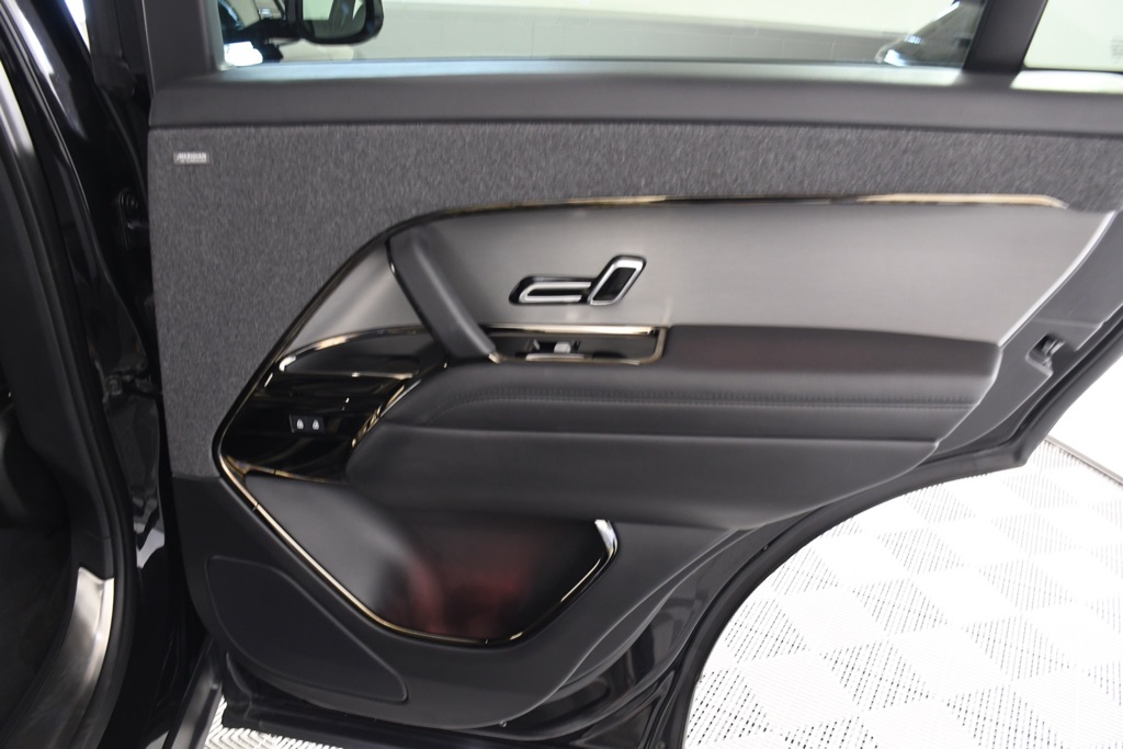 2024 Land Rover Range Rover Sport P400 Dynamic SE photo 16