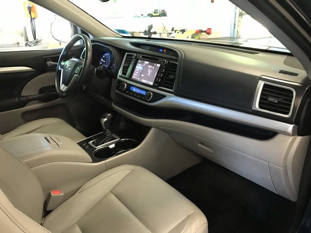 2015 Toyota Highlander XLE photo 15
