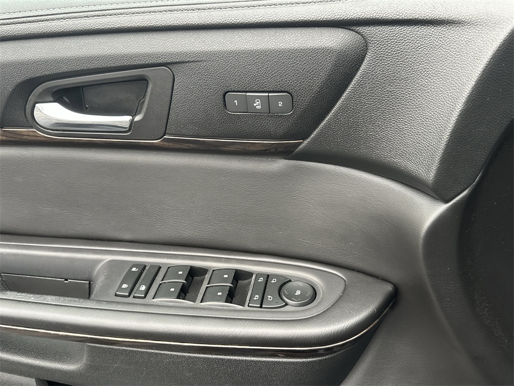 2015 GMC ACADIA - Image 19