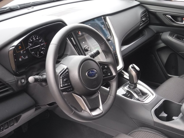 2025 Subaru Outback Premium photo 10