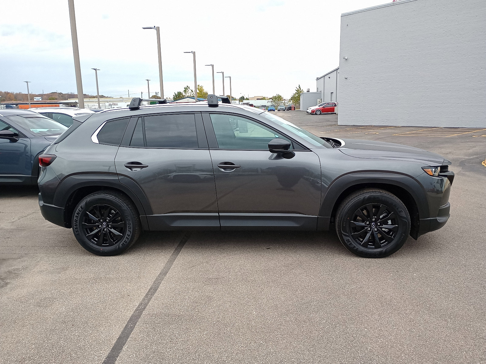 2025 Mazda CX-50 2.5 Select photo 2