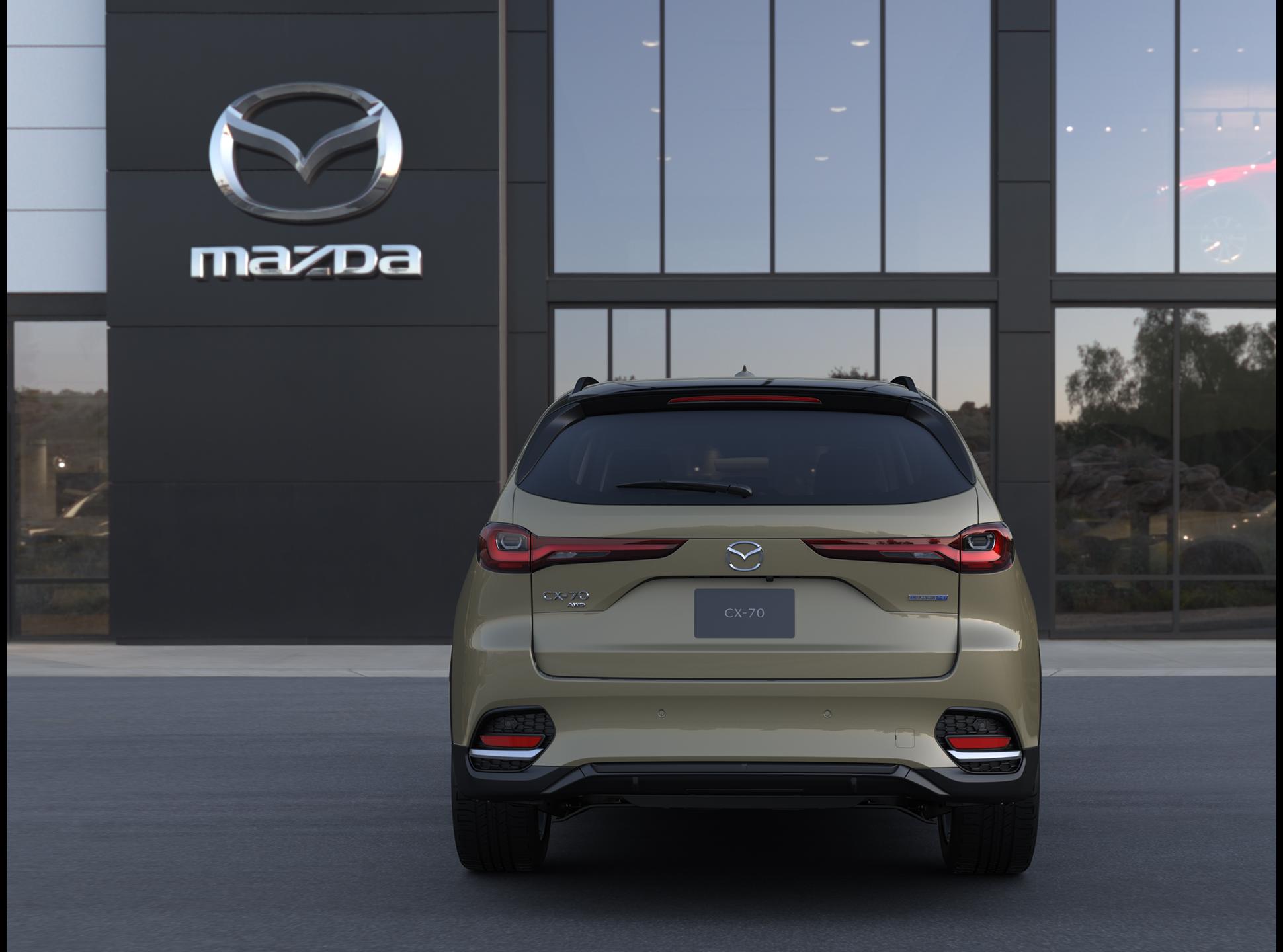 2025 Mazda CX-70 Plug-in Hybrid Premium Plus photo 4