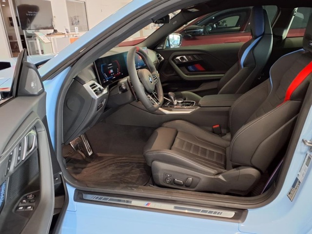 New 2025 Zandvoort Blue BMW Base image 11