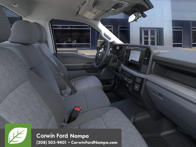 2025 Ford F-550 XL photo 9