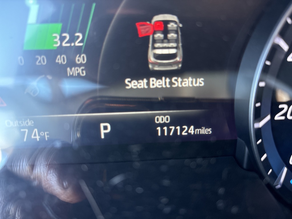 2020 Toyota Highlander Hybrid Platinum photo 2