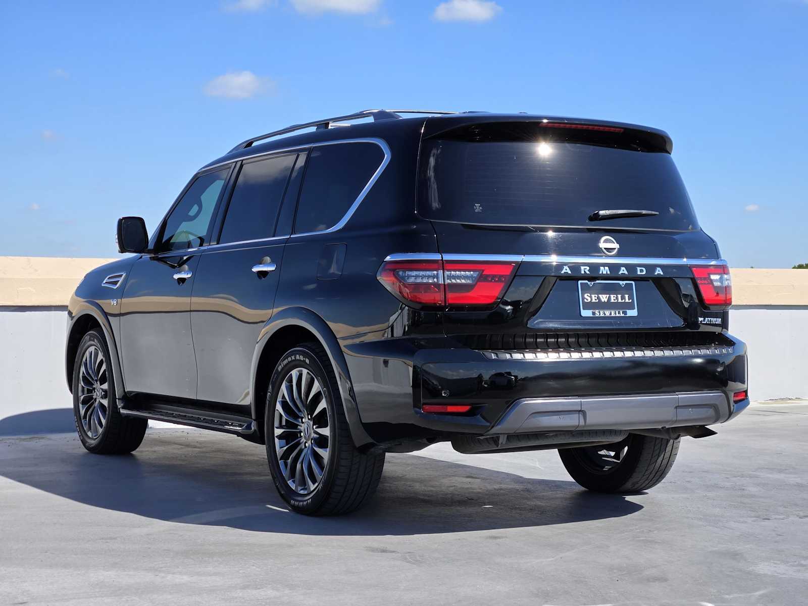 2021 Nissan Armada Platinum photo 4