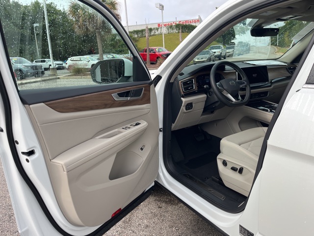 2026 Volkswagen Atlas SE Technology photo 3