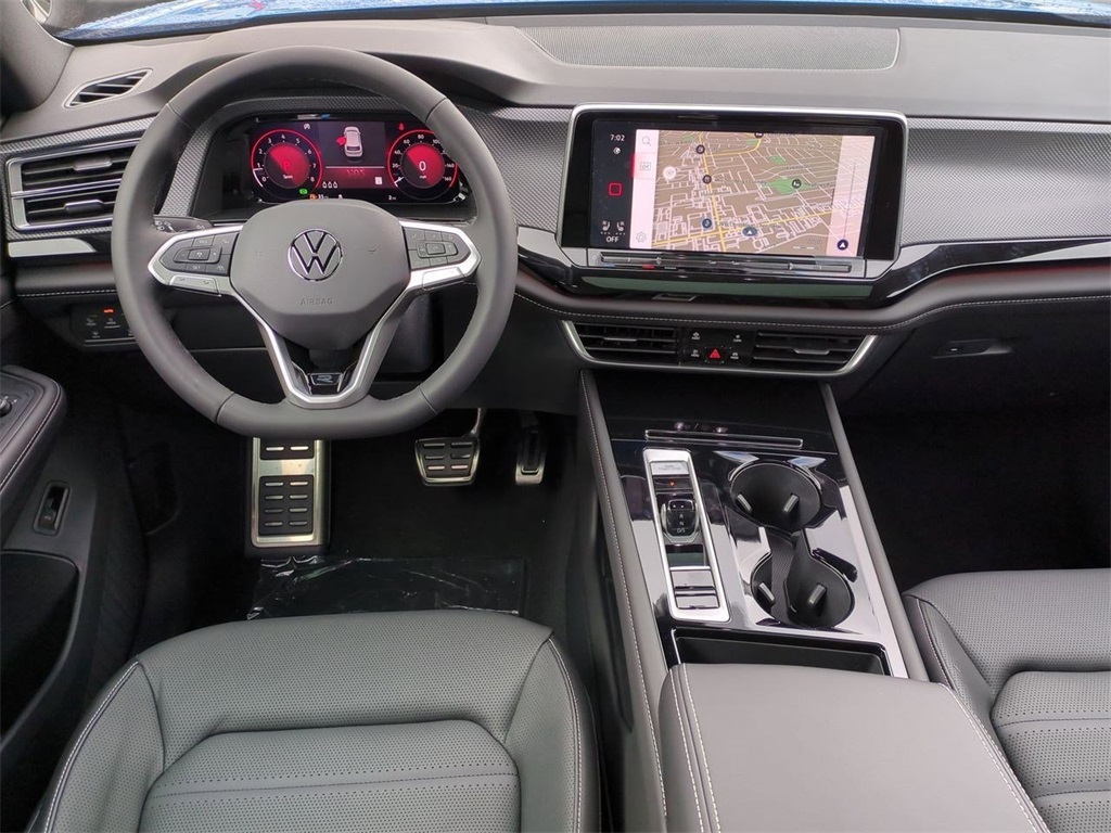 2025 Volkswagen Atlas Cross Sport SEL R-Line photo 21