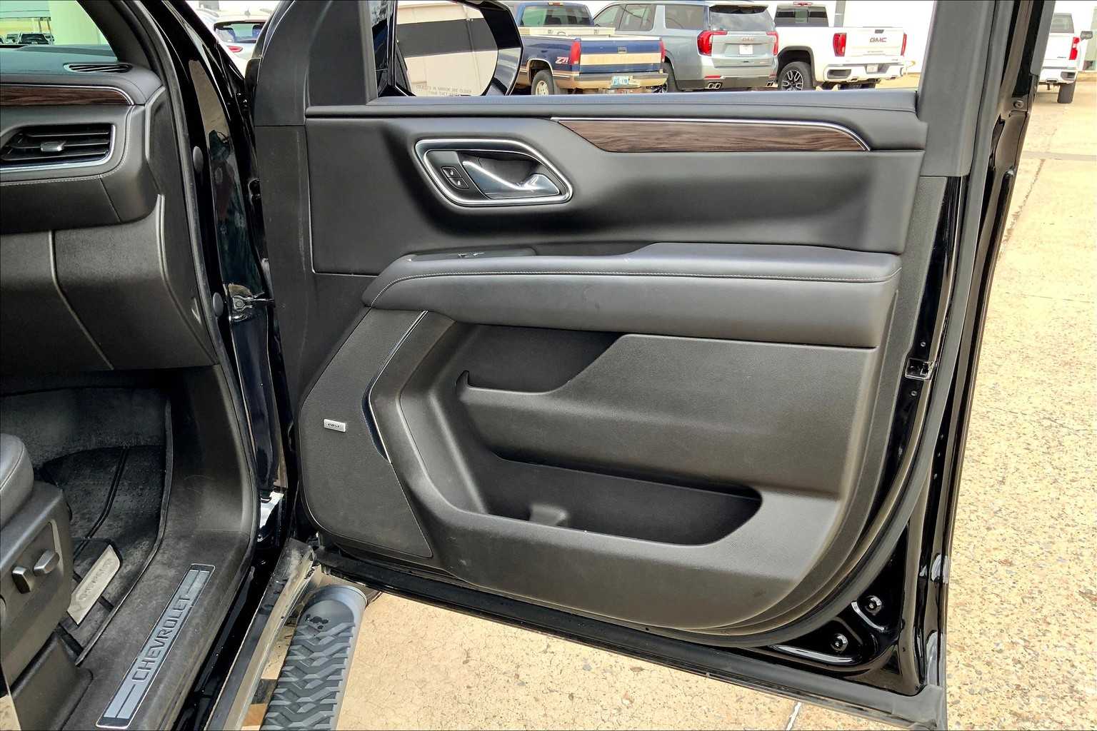 2021 Chevrolet Tahoe Z71 photo 19