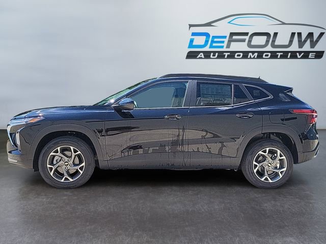 2025 Chevrolet Trax LT photo 6
