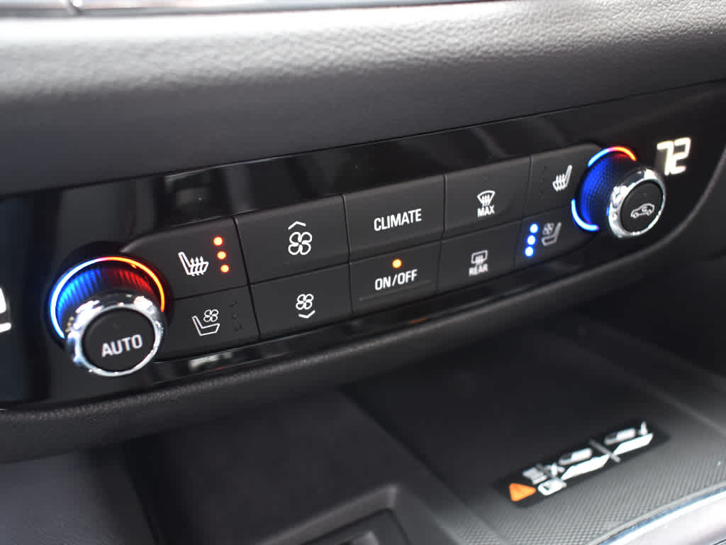 2023 Buick Enclave Premium photo 18