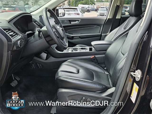 2022 Ford Edge Titanium photo 3