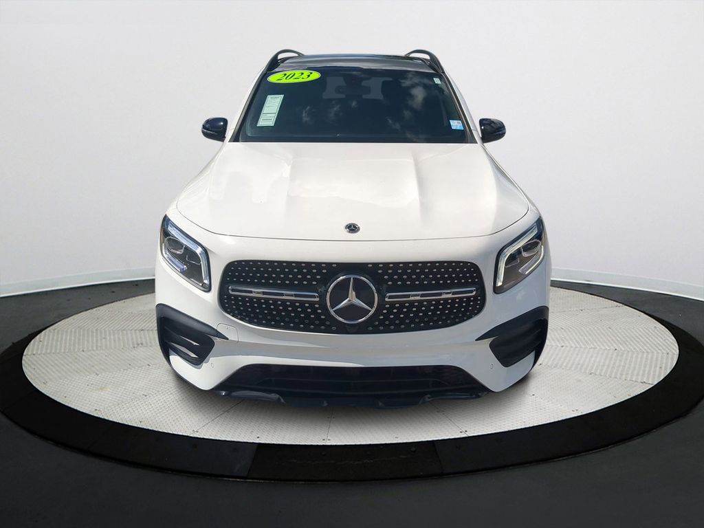 2023 Mercedes Benz GLB 250 photo 4