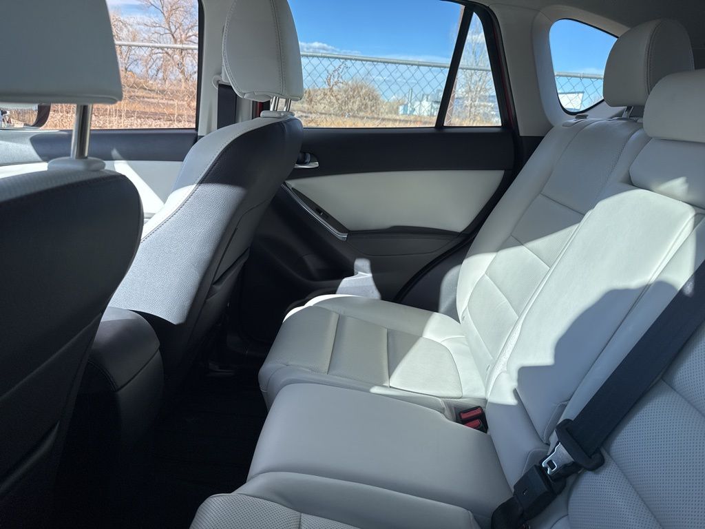 2016 Mazda CX-5 Grand Touring photo 4