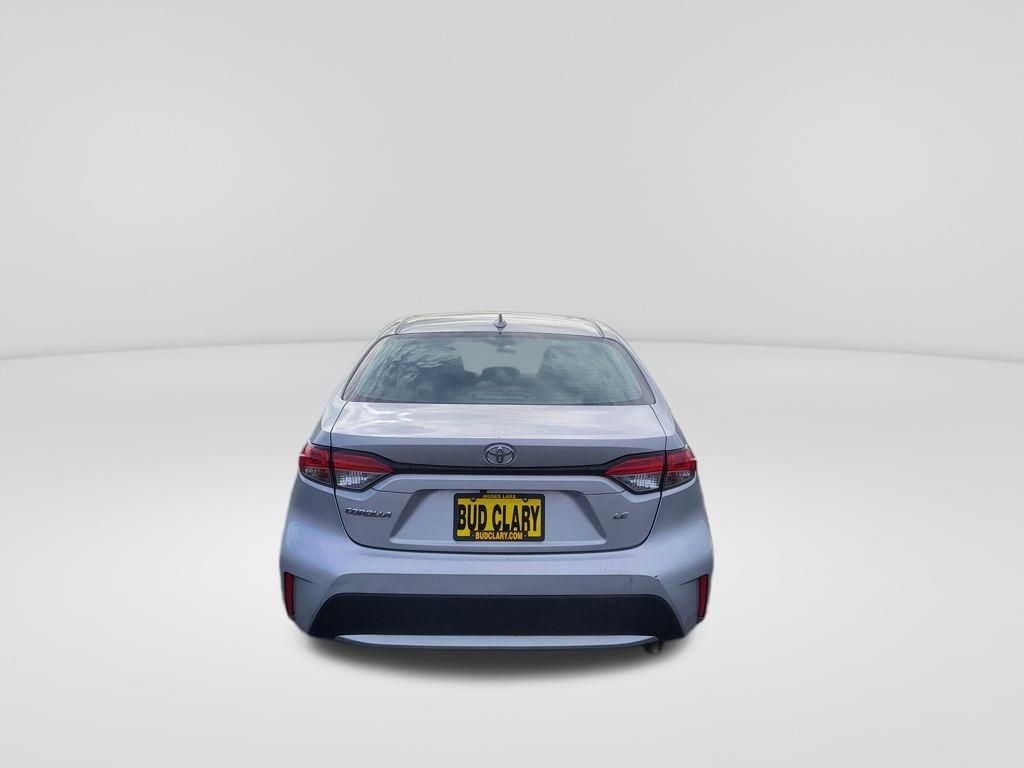 2021 Toyota Corolla LE photo 4