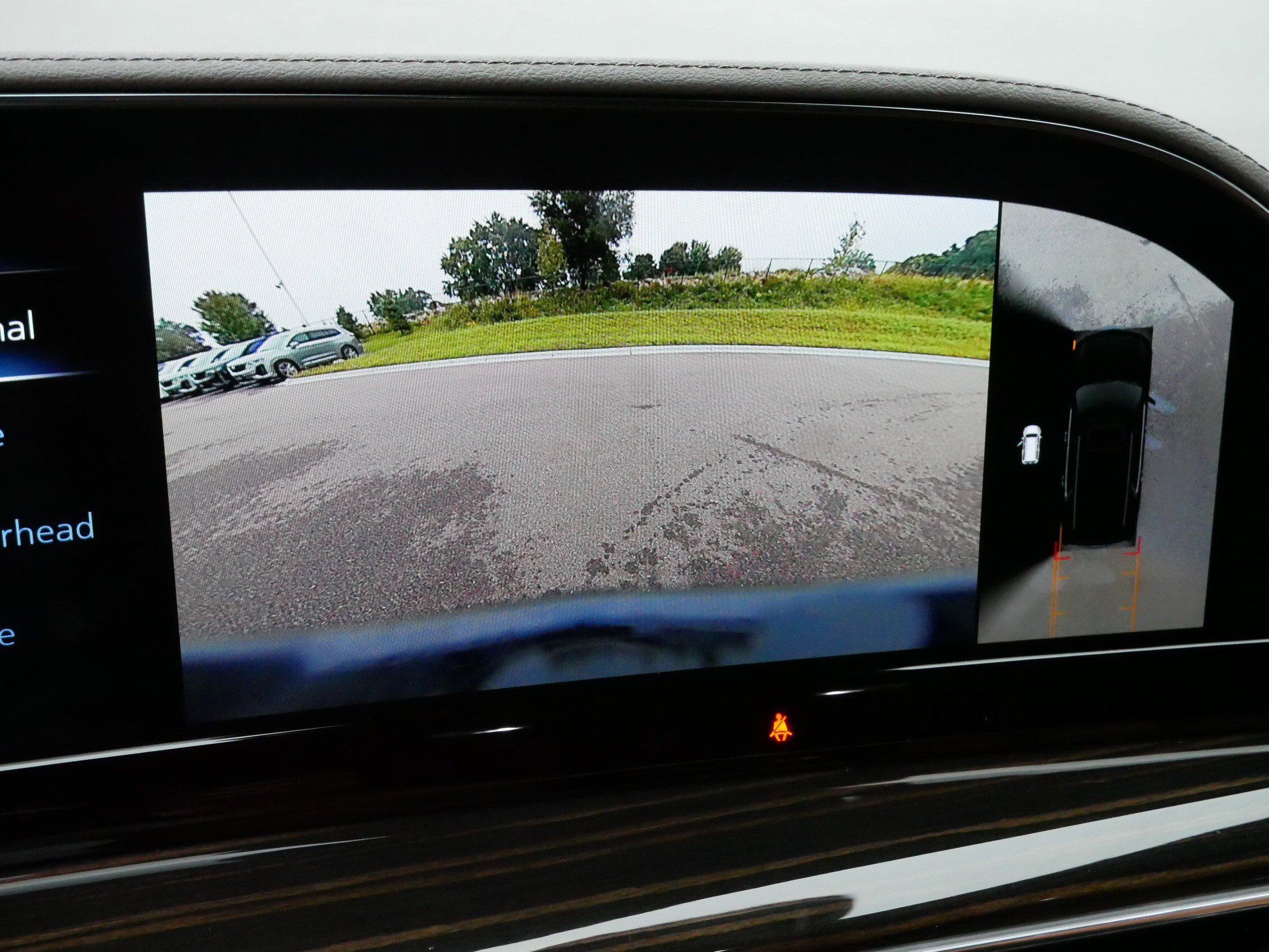 2024 Cadillac Escalade Premium Luxury photo 25
