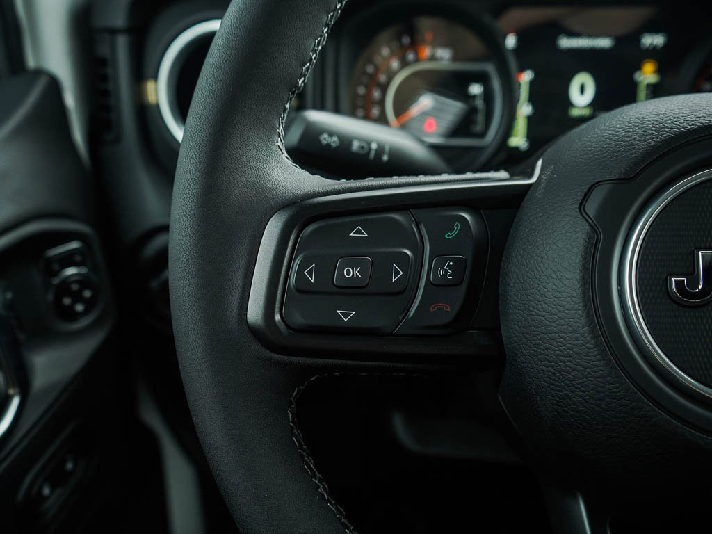 2025 Jeep Gladiator Sport photo 18