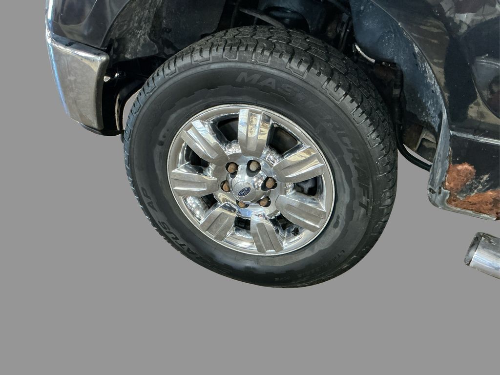 2010 Ford F-150 XLT photo 14