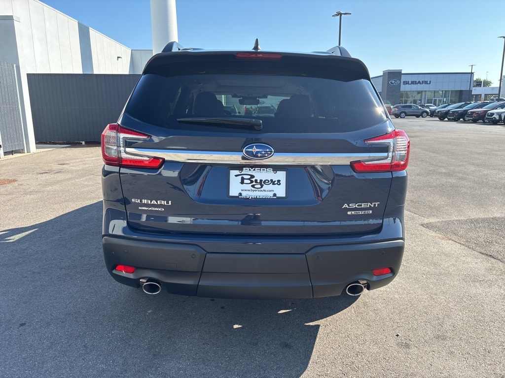 2025 Subaru Ascent Limited photo 3