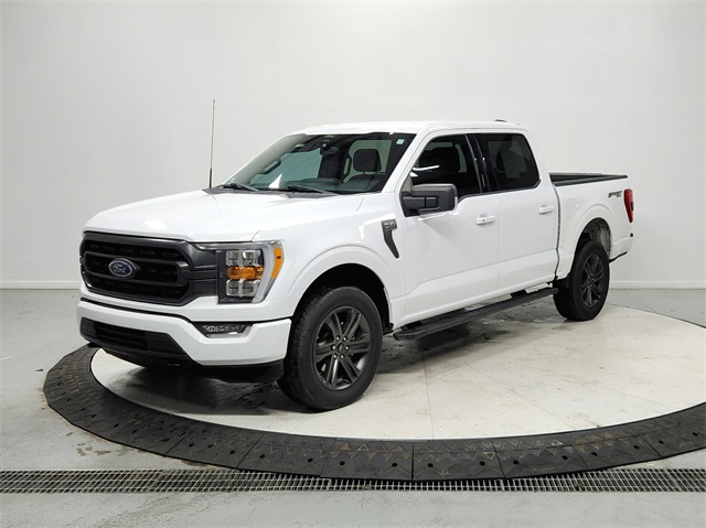 2022 Ford F-150 XLT photo 2